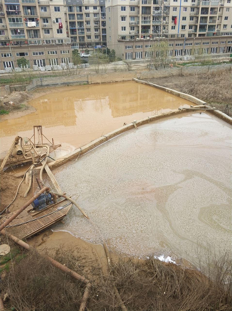 和布克赛尔沉淀池淤泥清理-厂区废水池淤泥清淤