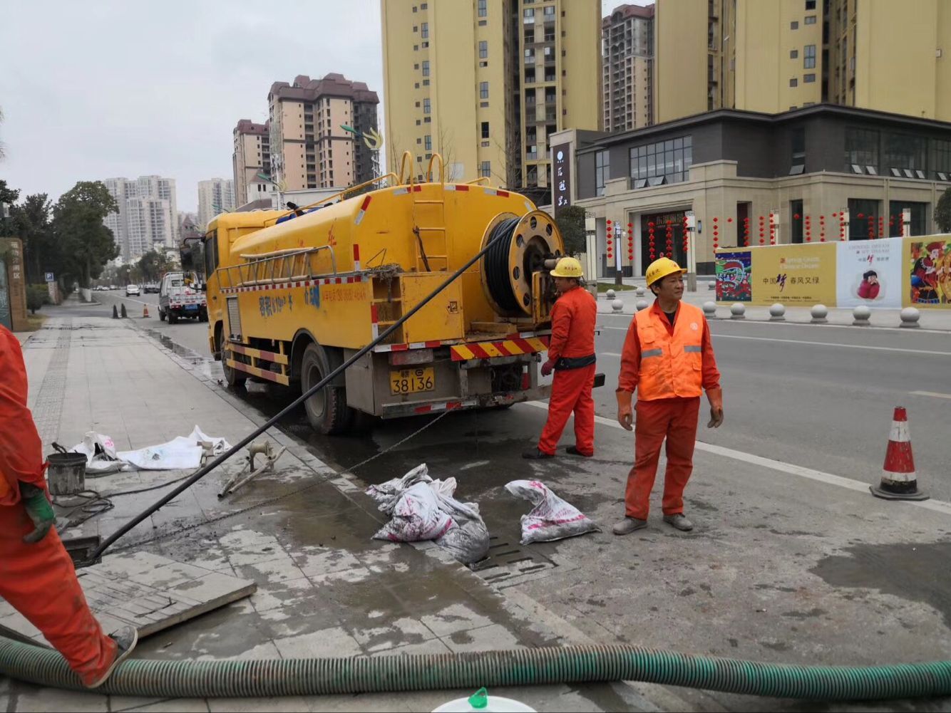 和布克赛尔排污管道清淤-管道清洗